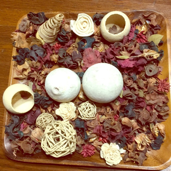 Other - Natural floral earthtone reusable potpourri mix